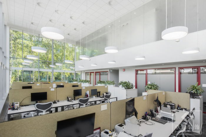 開放辦公區(qū)裝修